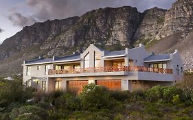 Van Den Berg'S Guesthouse